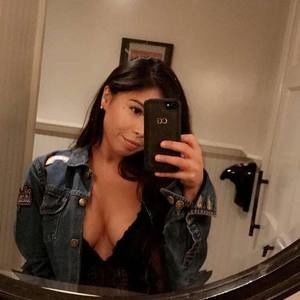 Meet your Posher, Cristina